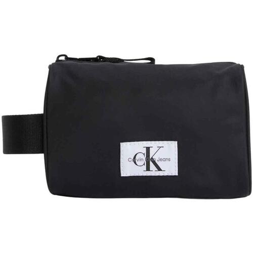 Calvin Klein Jeans - SPORT ESSENTIALS WASHBAG Negro