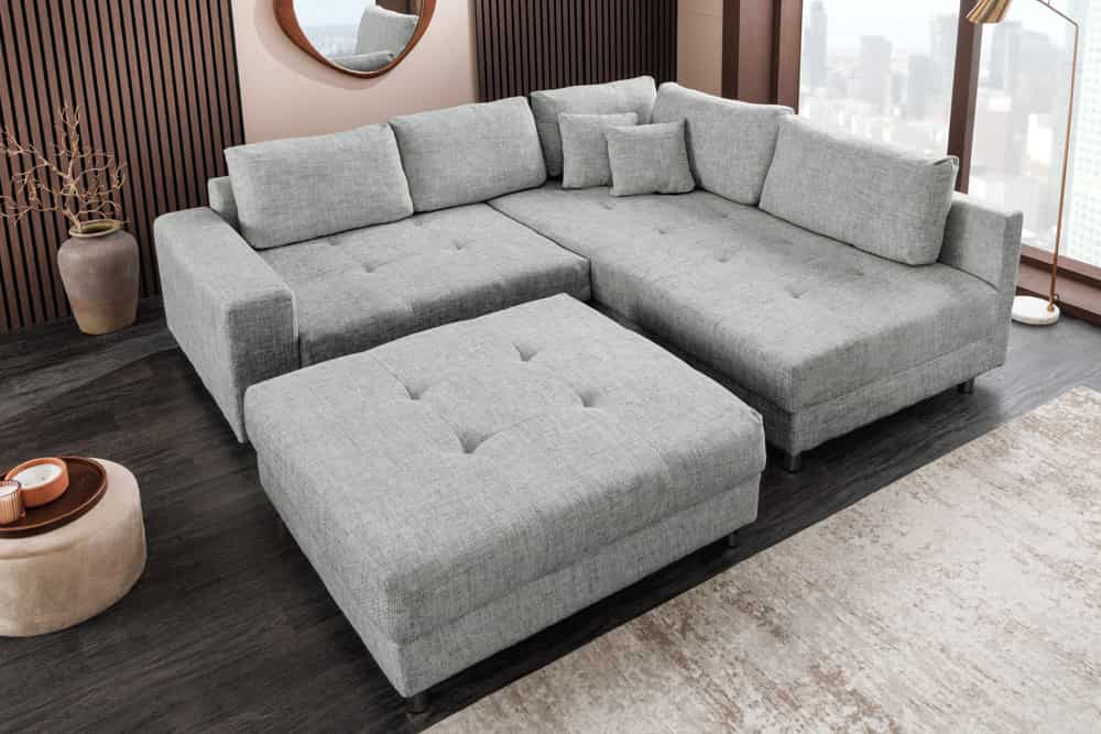 Moderne Wohnlandschaft KENT 220cm grau Strickstoff Ecksofa inkl. Hocker und Kissen