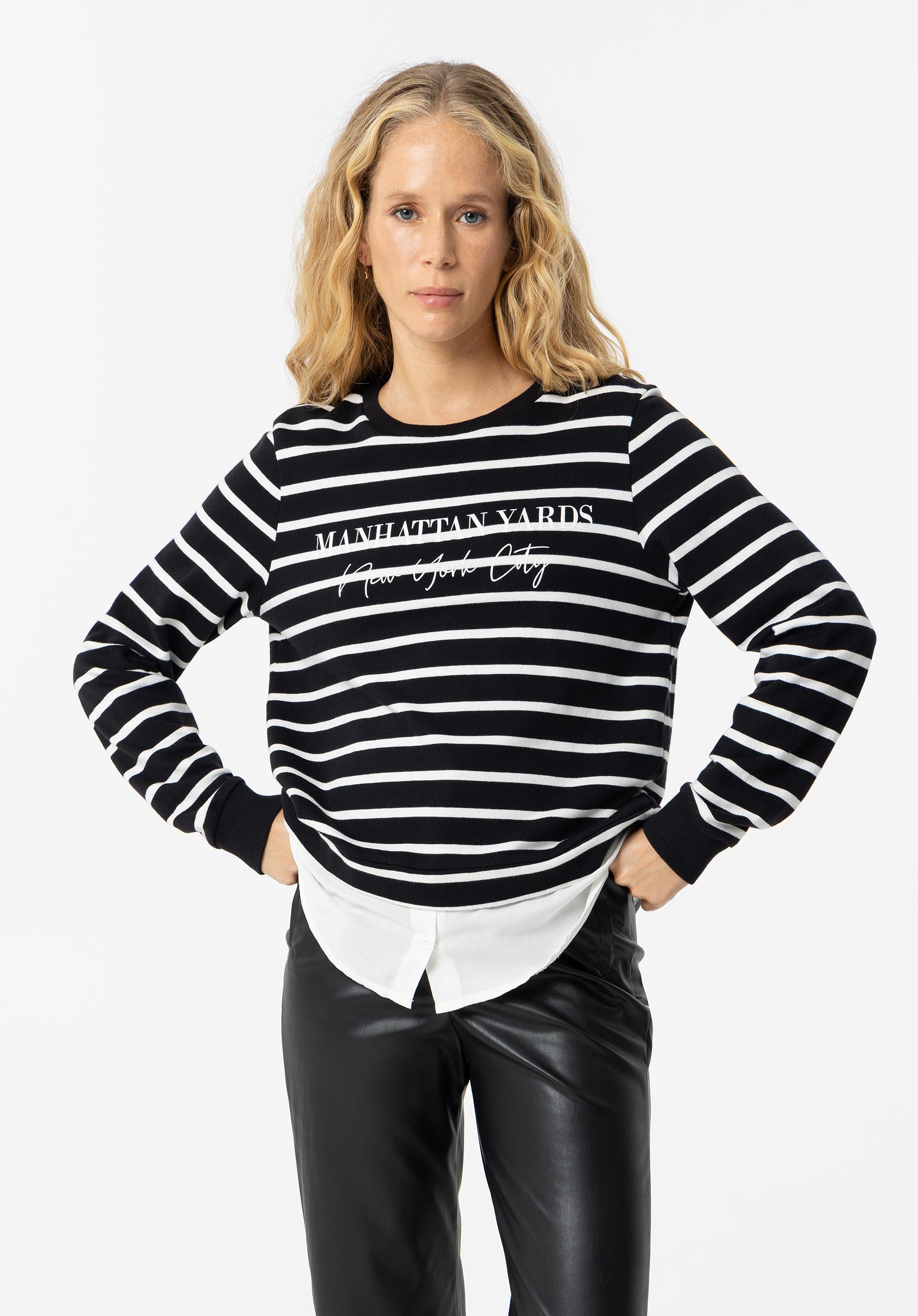 Sweatshirt Combinada com Texto