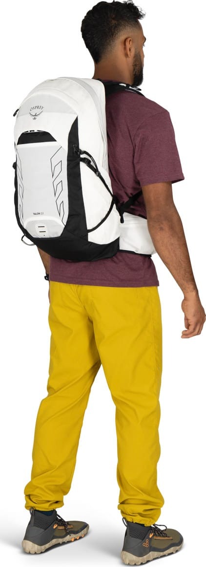 Talon 22 White/Black