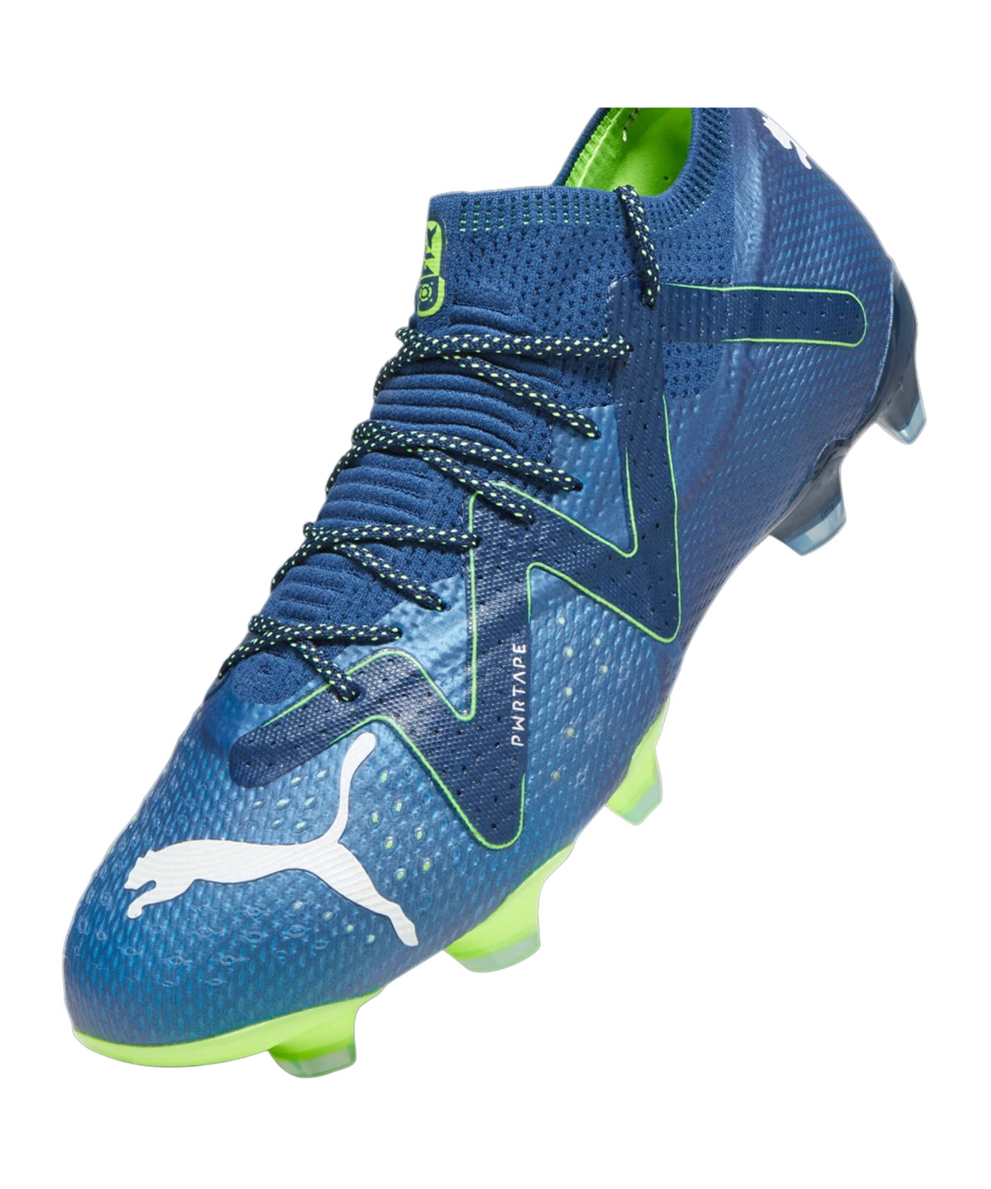 PUMA FUTURE Ultimate Low FG/AG Gear Up Blau F03
