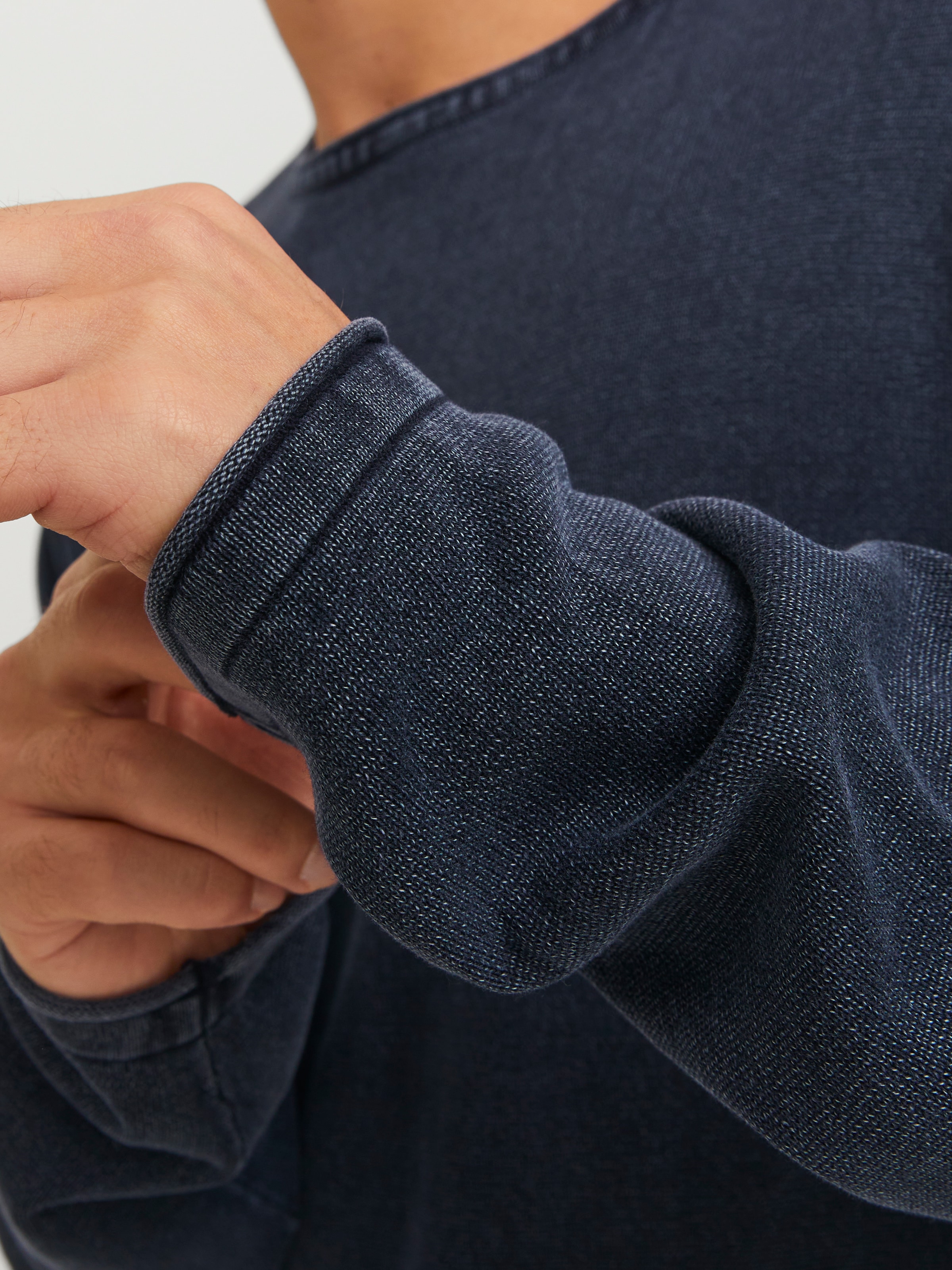 Jack & Jones Rundhalspullover »JJELEO aus pflegeleichter Baumwollqualität«, unifarben, modisch, schmal, Baumwolle, Rundhals