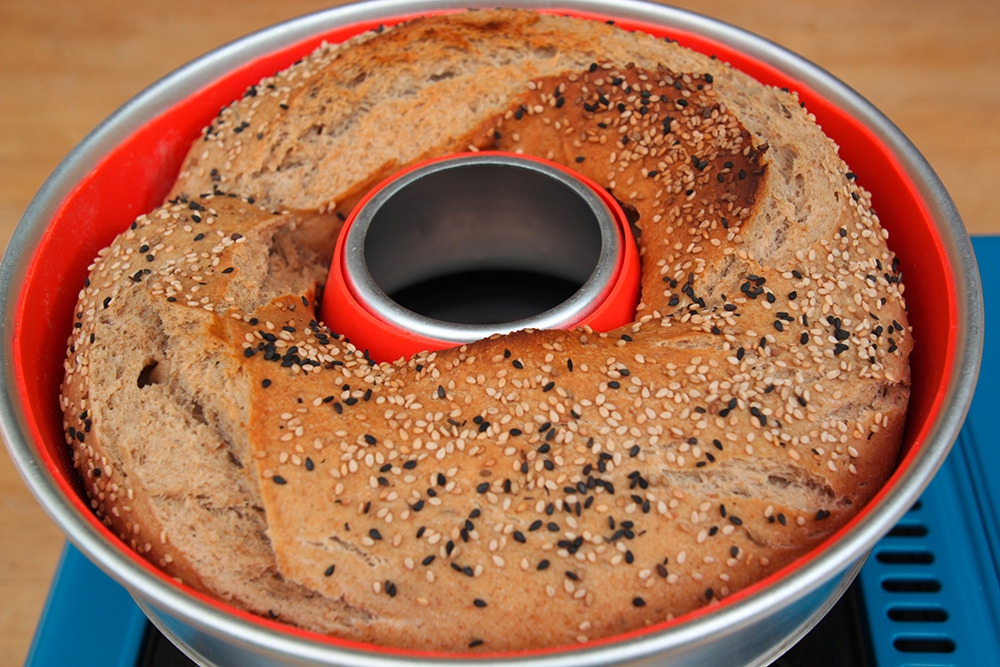 Backbuch „Brot backen mit dem OMNIA“
