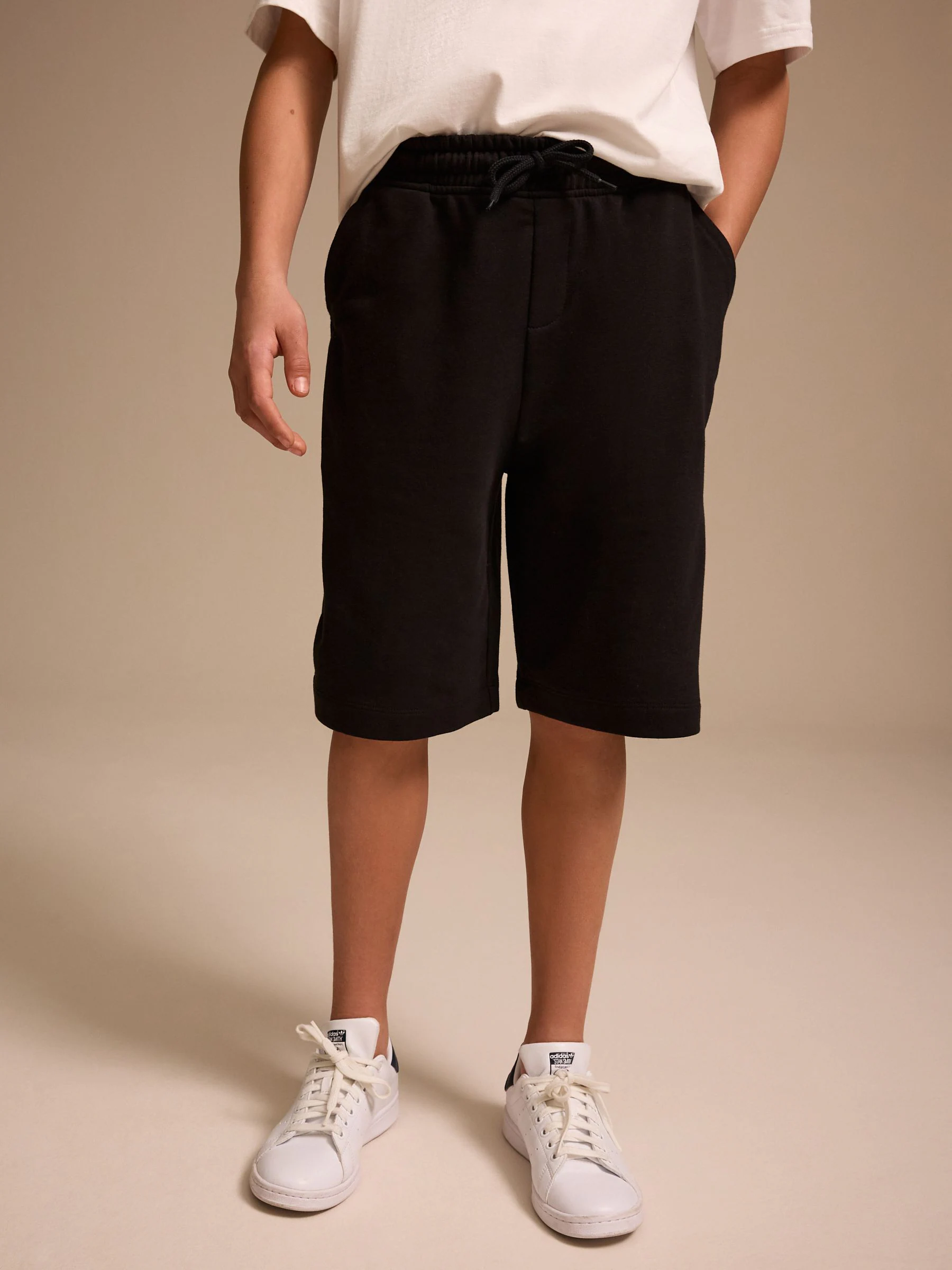 Zwart - Basic short (3-16jr)