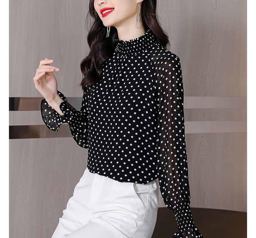 Everose - Blouse met driekwartmouwen en col en stippen van chiffon