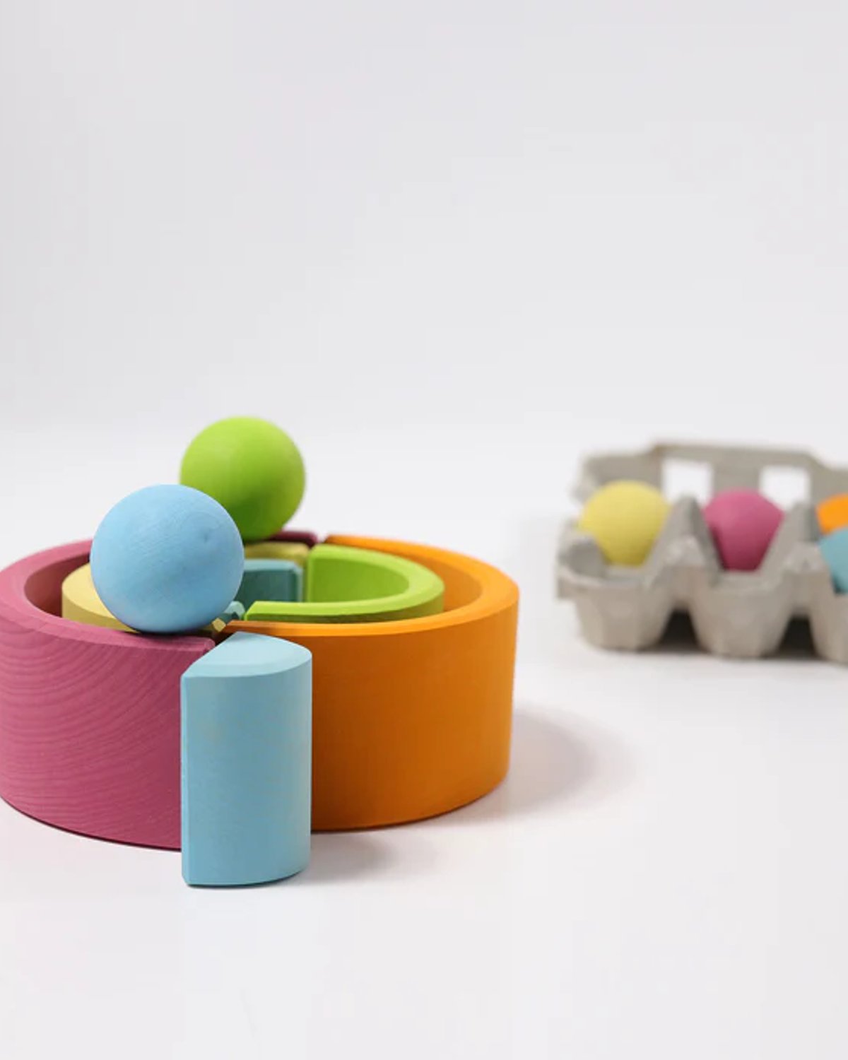 Regnbue Medium Pastel – Stableleke i Tre | Montessori Leker