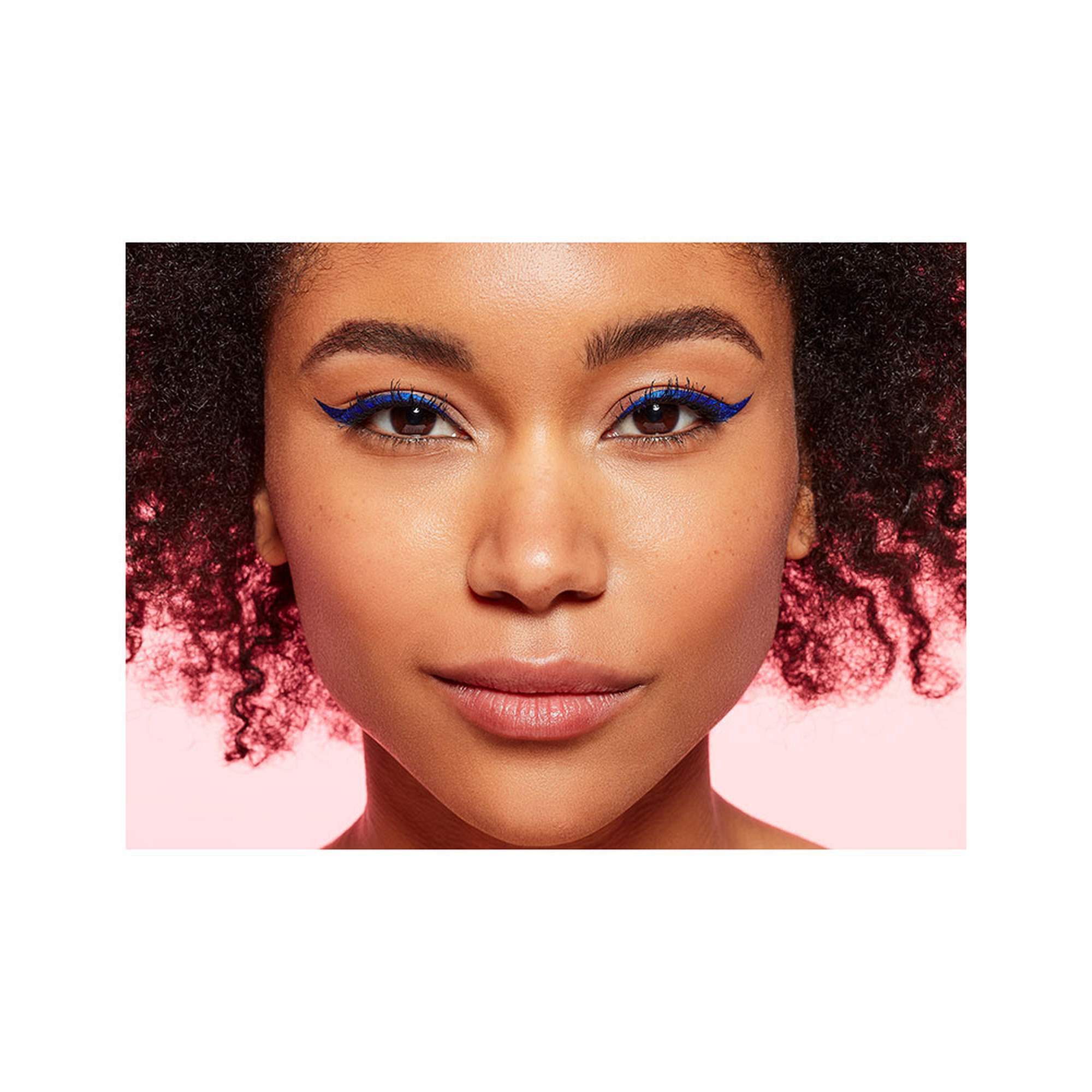 Matte Signature Eye Liner Mat · Eyeliner Intense & Longue Tenue