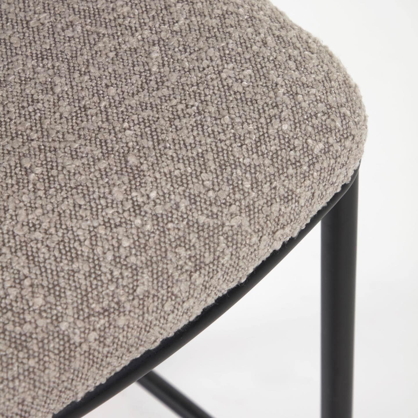 Kave Home Barhocker CISELIA Bouclé hellgrau/Metall schwarz