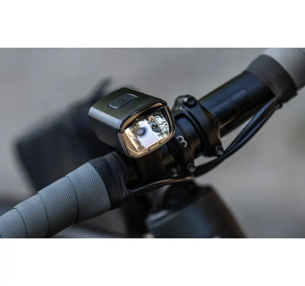 BBB Cycling Stud BLS-143 Koplamp Zwart
