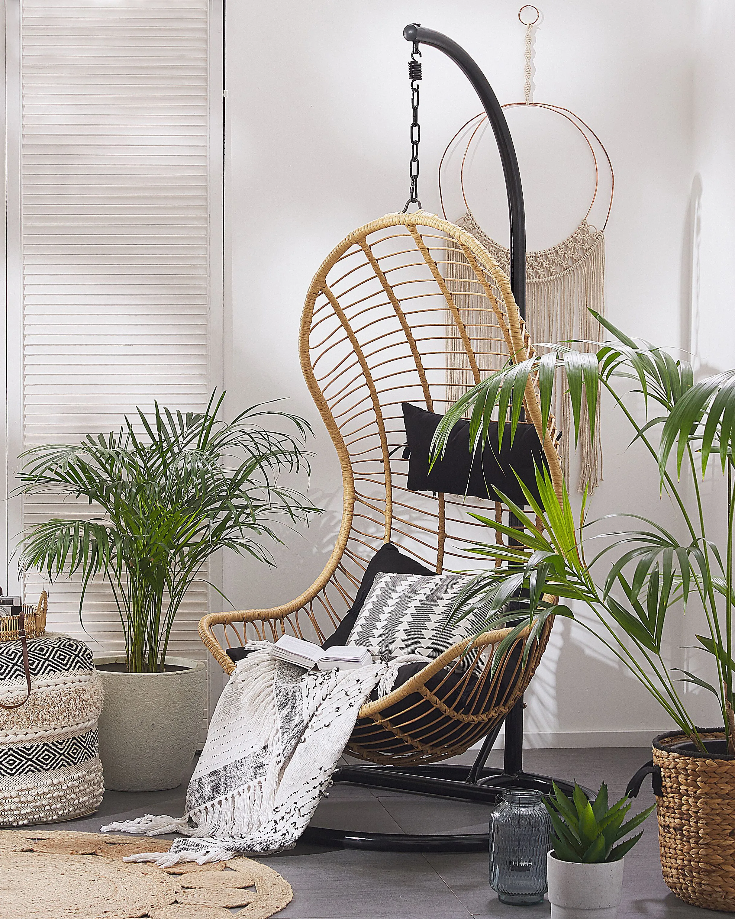 Hangstoel met standaard PINETO PE rotan Natuurlijk