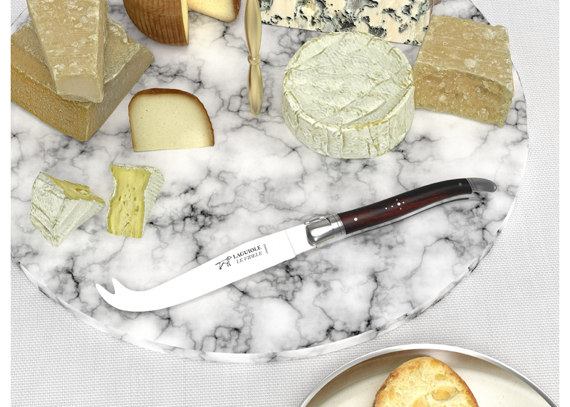 Couteau à fromage Laguiole avec un manche en bois de fer et mitres en acier inoxydable