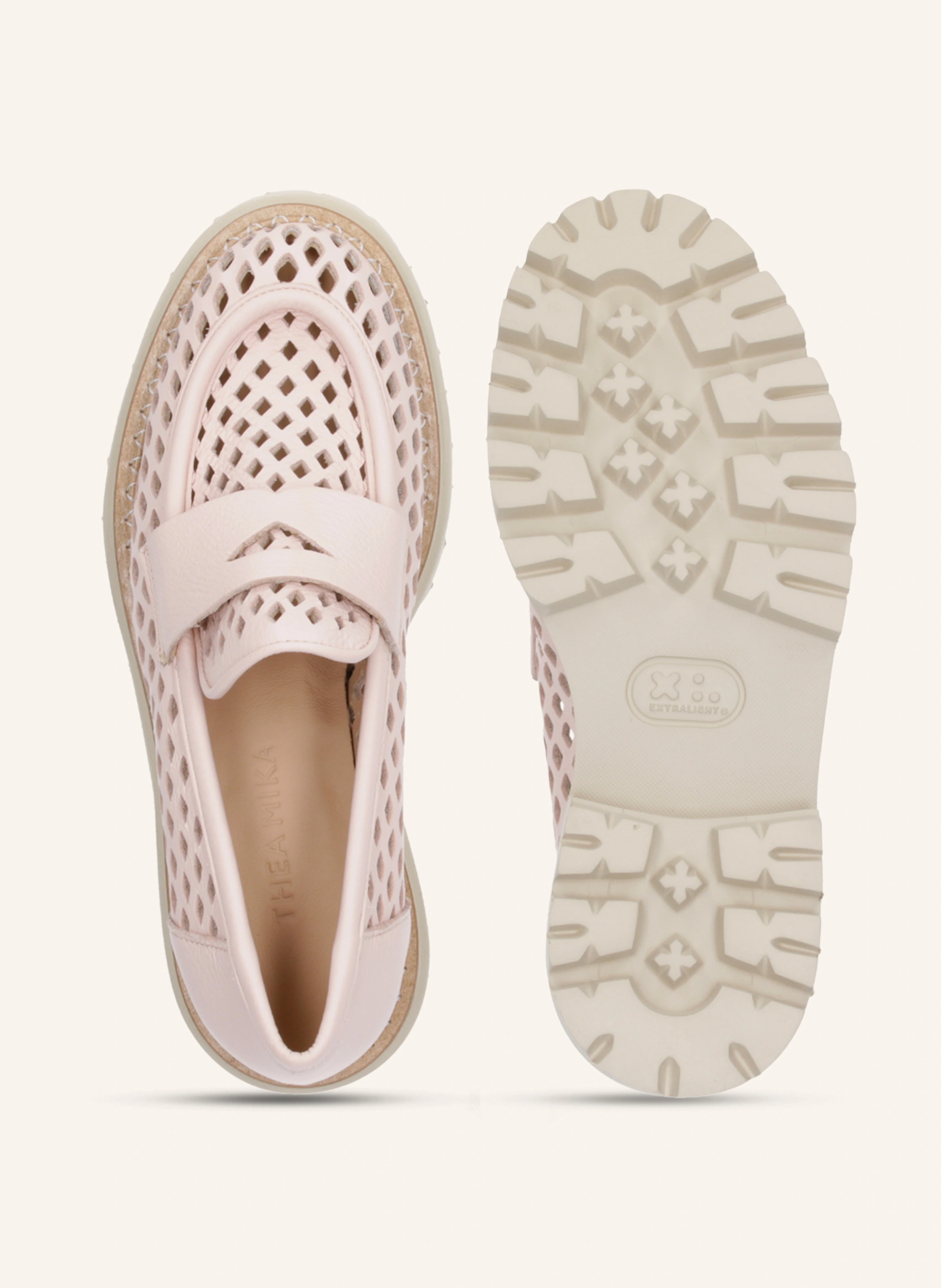 THEA MIKA Loafer