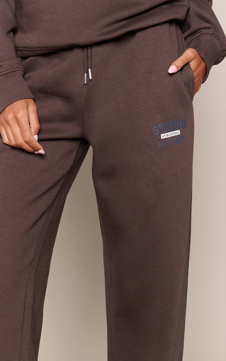 Chocolat Jogging Large À Imprimé Studio Athletics Coupe Tall
