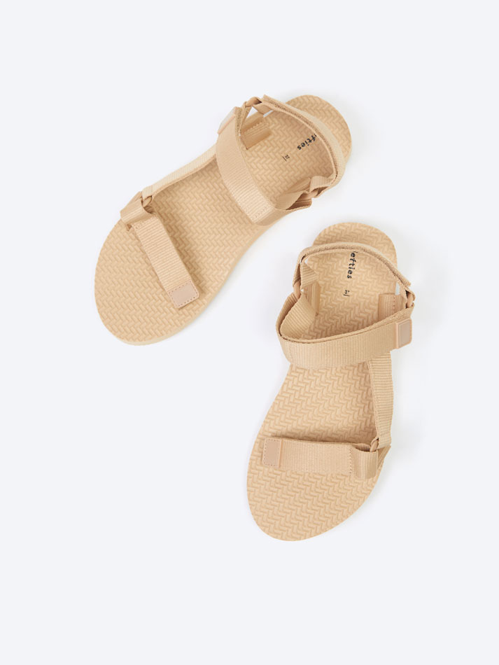 Sandália esportiva - Branco-creme