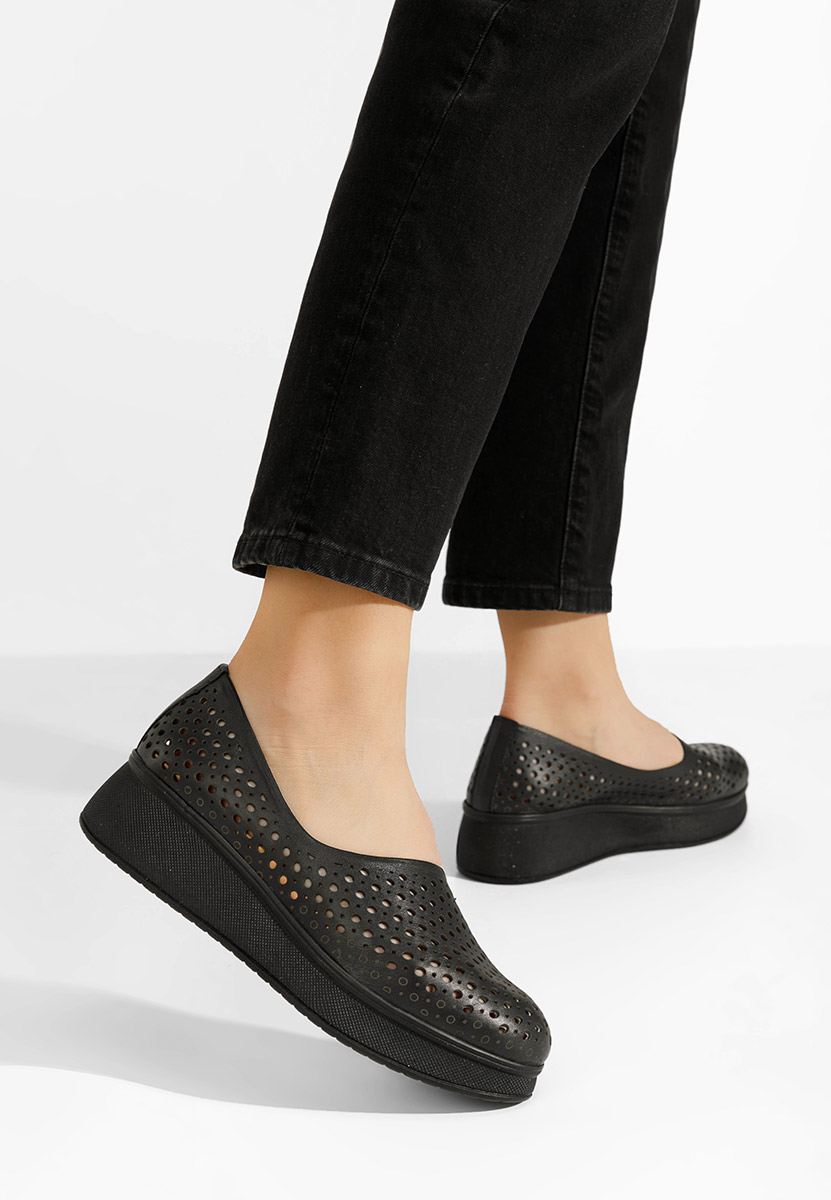 Chaussures casual femme en cuir noirs Patti