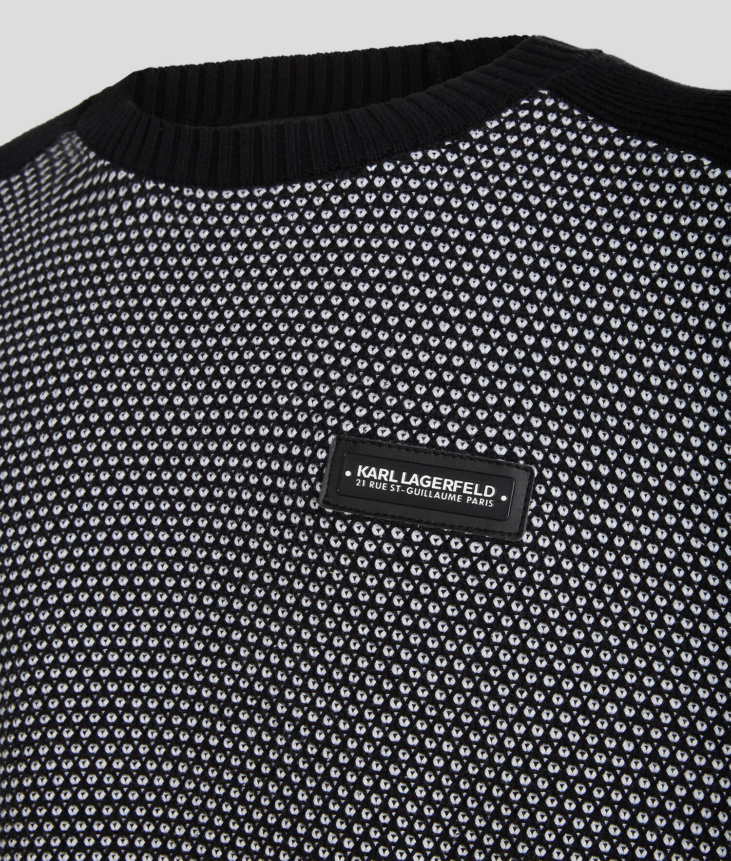 DÉBARDEUR EN TRICOT