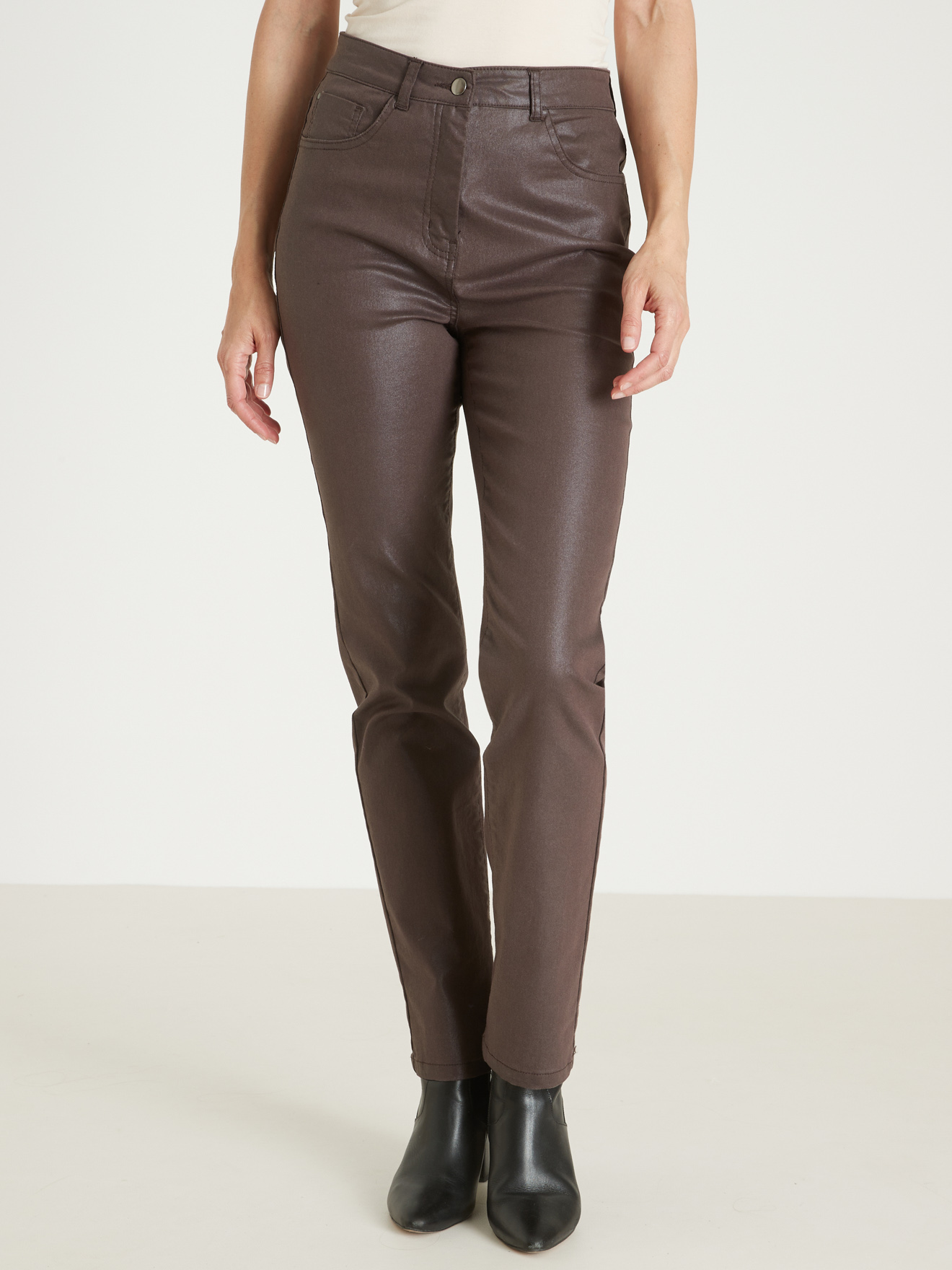 Pantalon coupe droite enduit