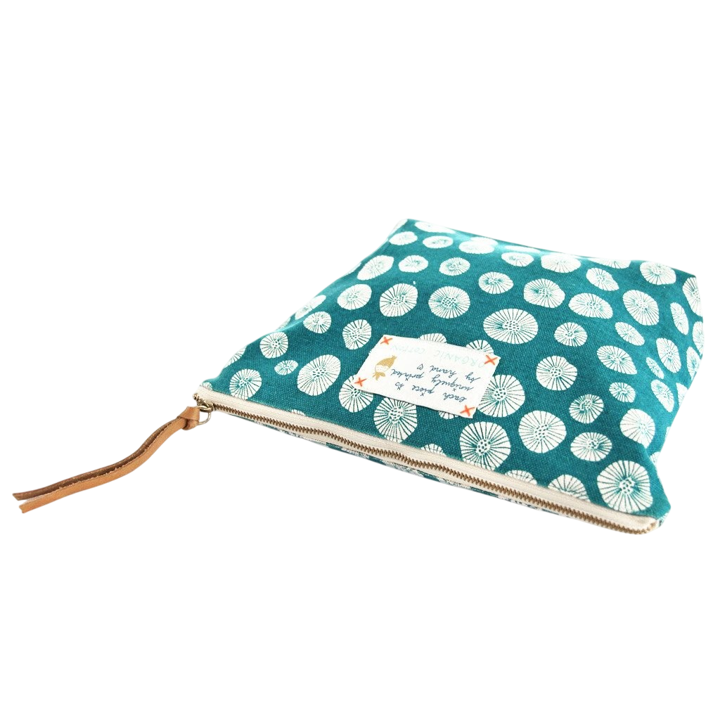 Pouch 