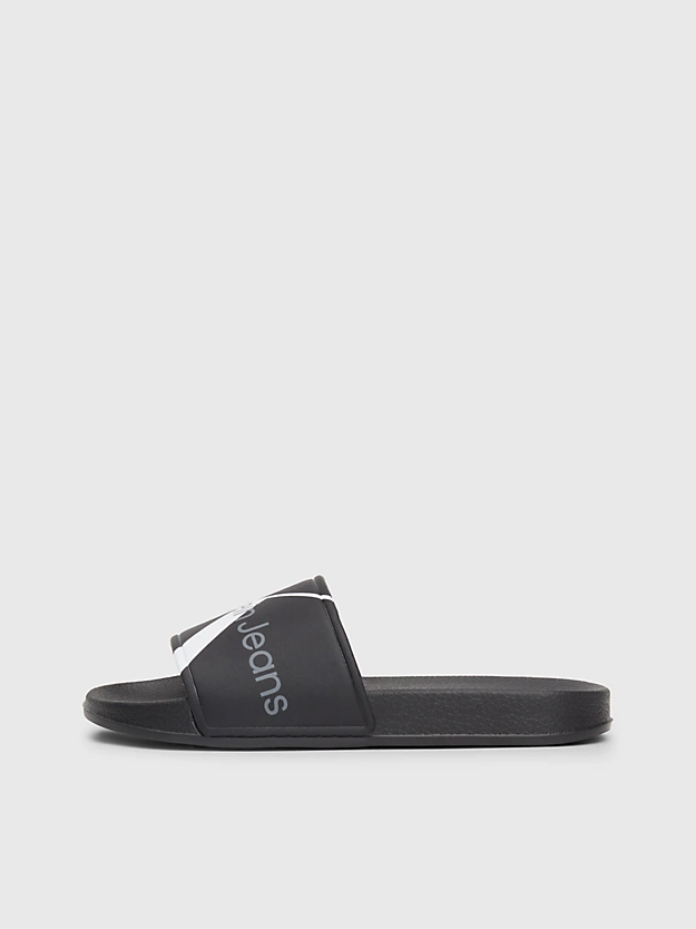 Pantufas infantis com logotipo