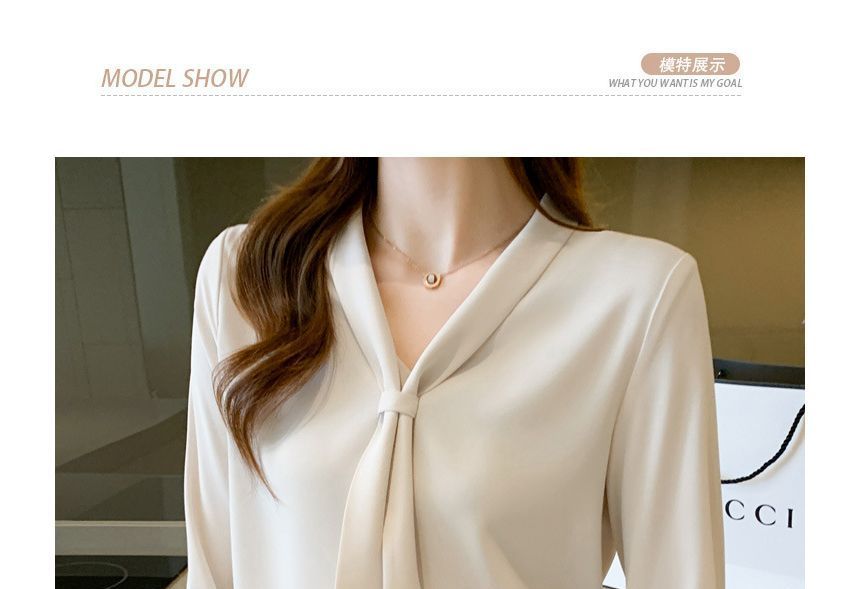 Daybreak - Blouse met lange mouwen en sjaalkraag
