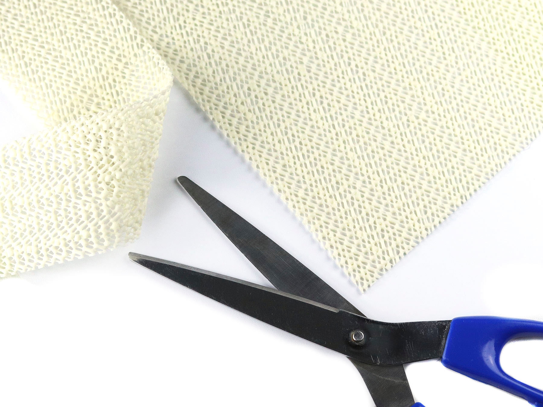 Primaflor-Ideen in Textil Antirutsch Teppichunterlage »STRUKTUR« Gitter-Rutschunterlage mit Gleitschutz, individuell zuschneidbar