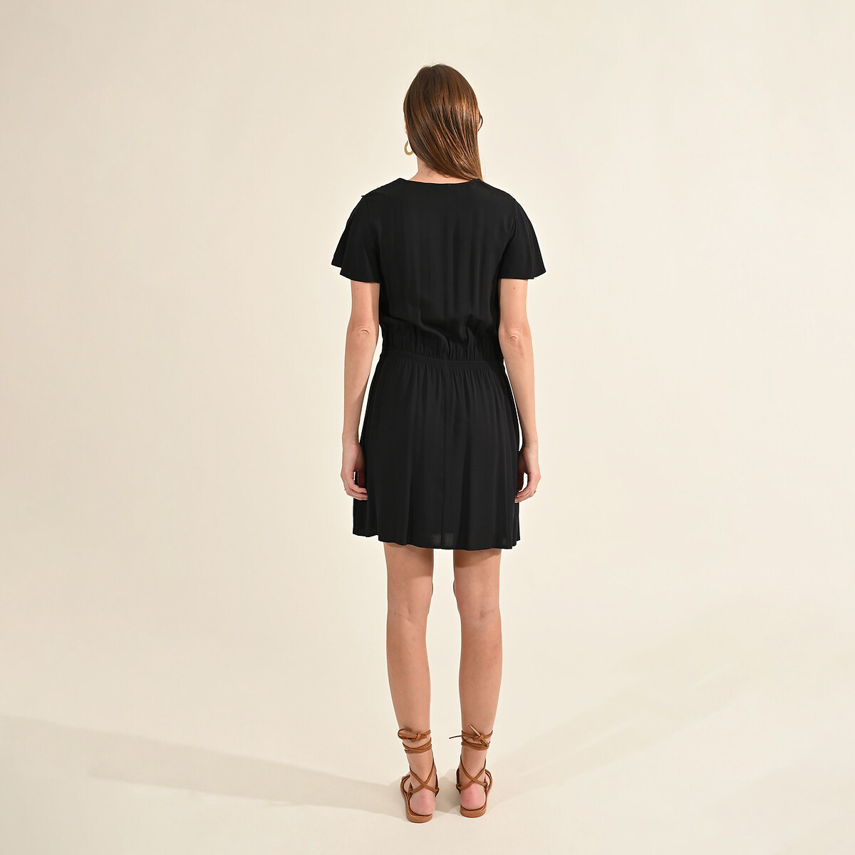 MOLLY BRACKEN<br>Vestido curto com detalhes bordados