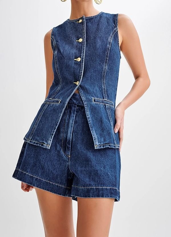 Bolgivy - Mouwloze denim top met splitzoom / shorts