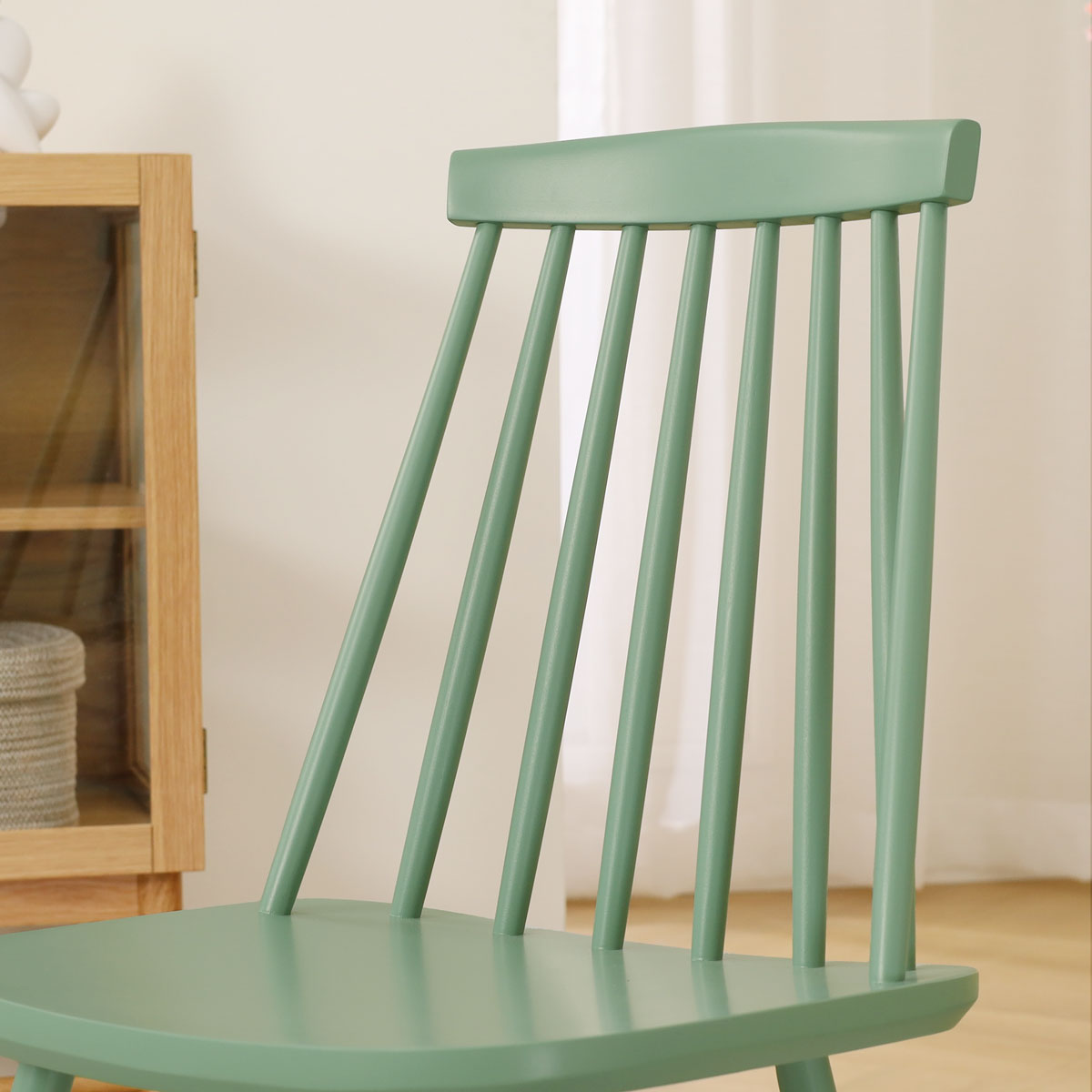 Houten spijlenstoel Filou - lichtgroen
