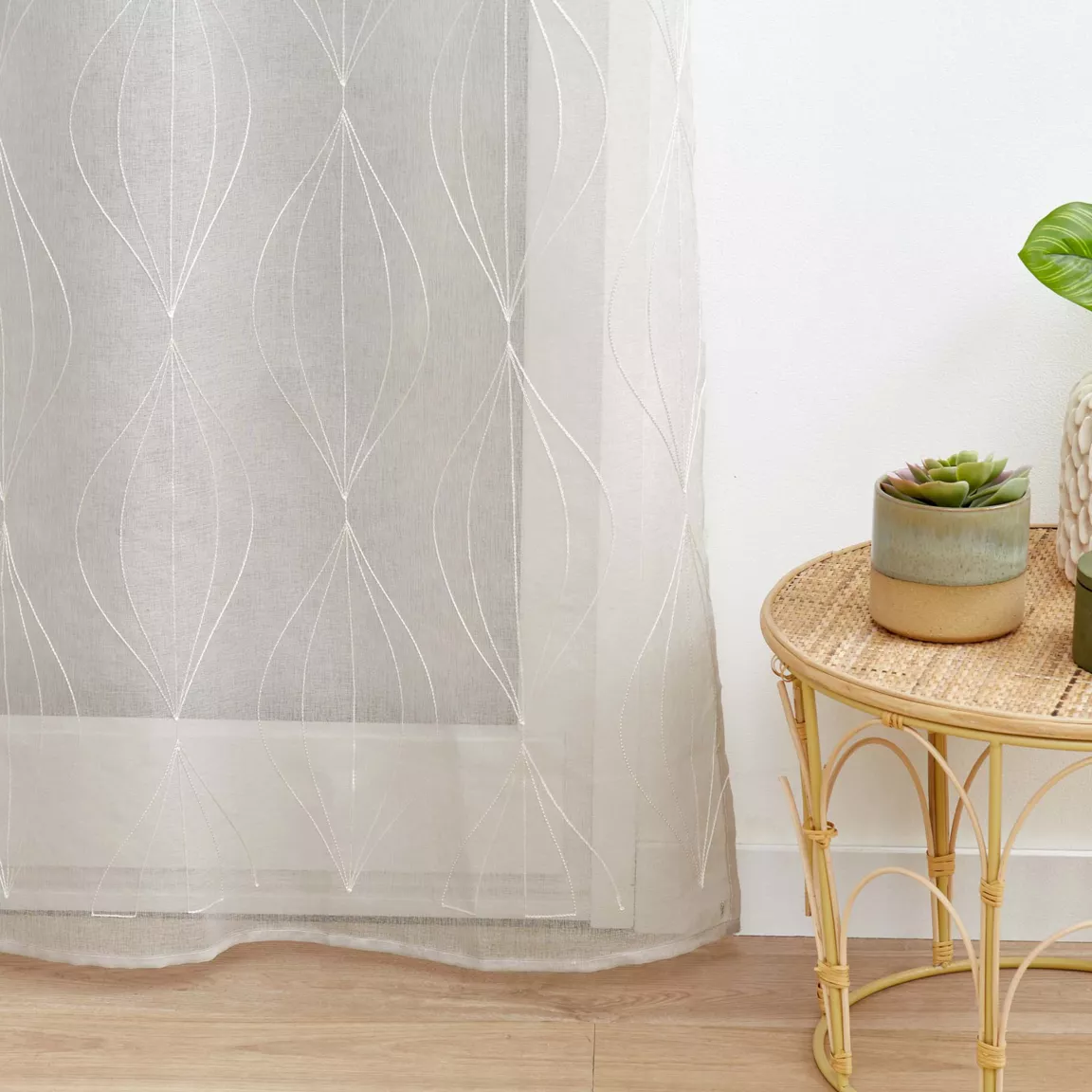 Voilage brodé (140 x 240 cm) Galactée Taupe