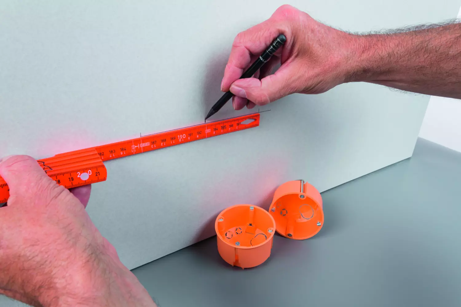 Wiha 4102008 Longlife Elektriciensduimstok - metrisch - 2m - 10 delen - oranje