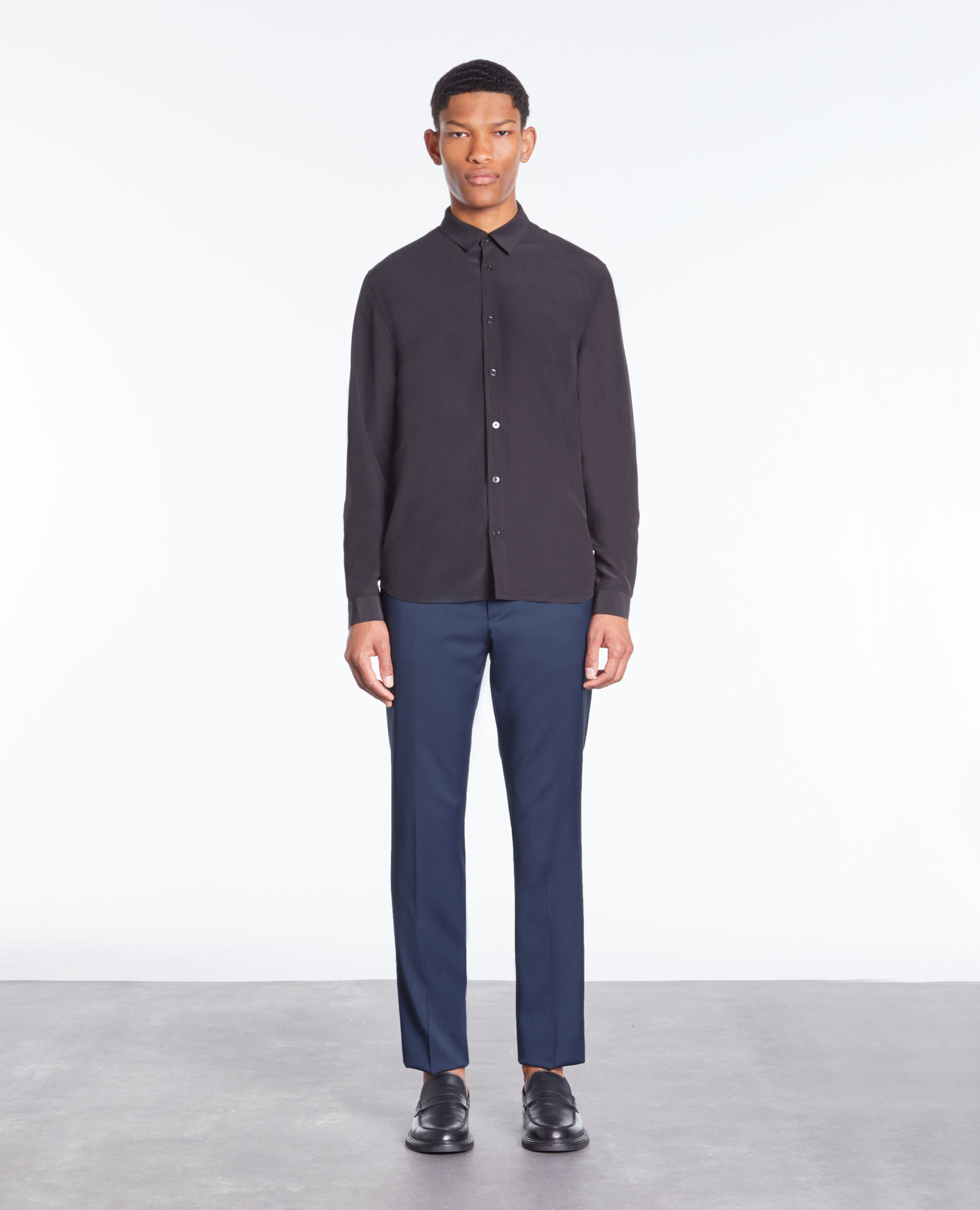 Chemise noire en soie