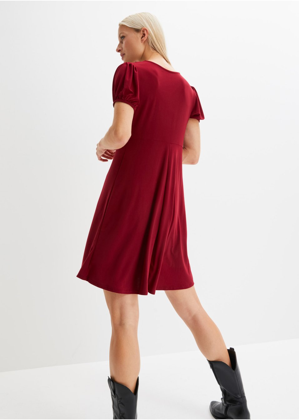 Robe avec dentelle