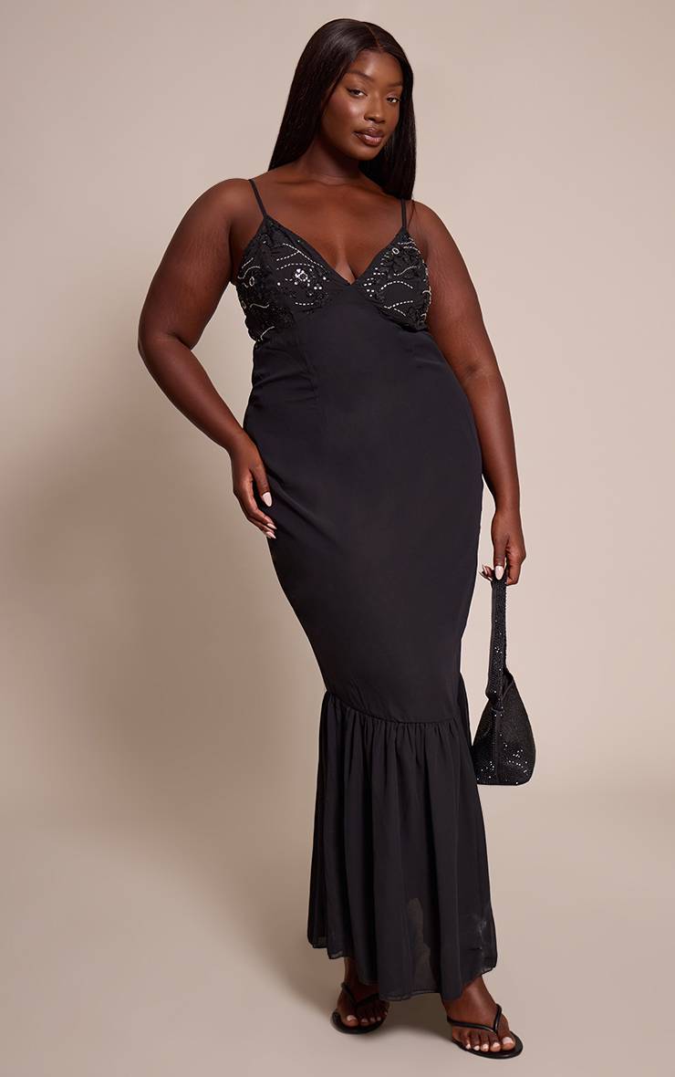Noir Robe Longue Grande Taille Avec Détails Ornementés