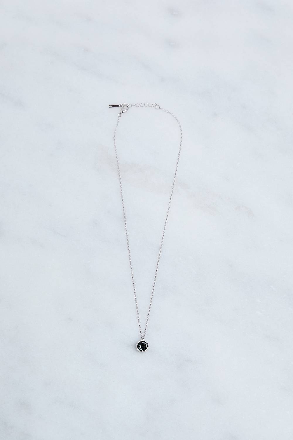 KarenMillen Pendentif Solitaire en Cristal Européen Serti à la Main