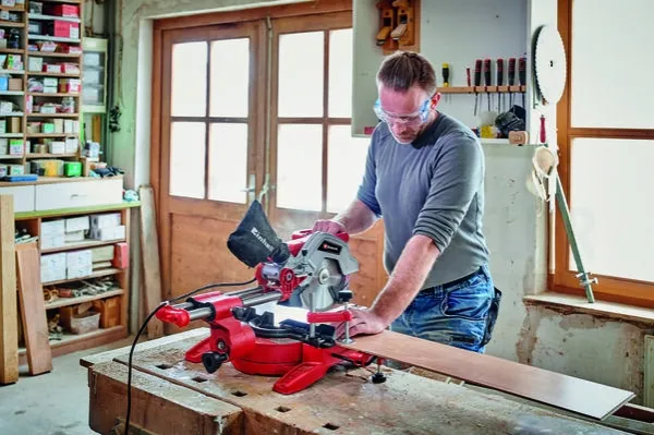 Einhell Einhell TC-SM 216 Kap-/geringssav Ø216 mm 230V/1600W