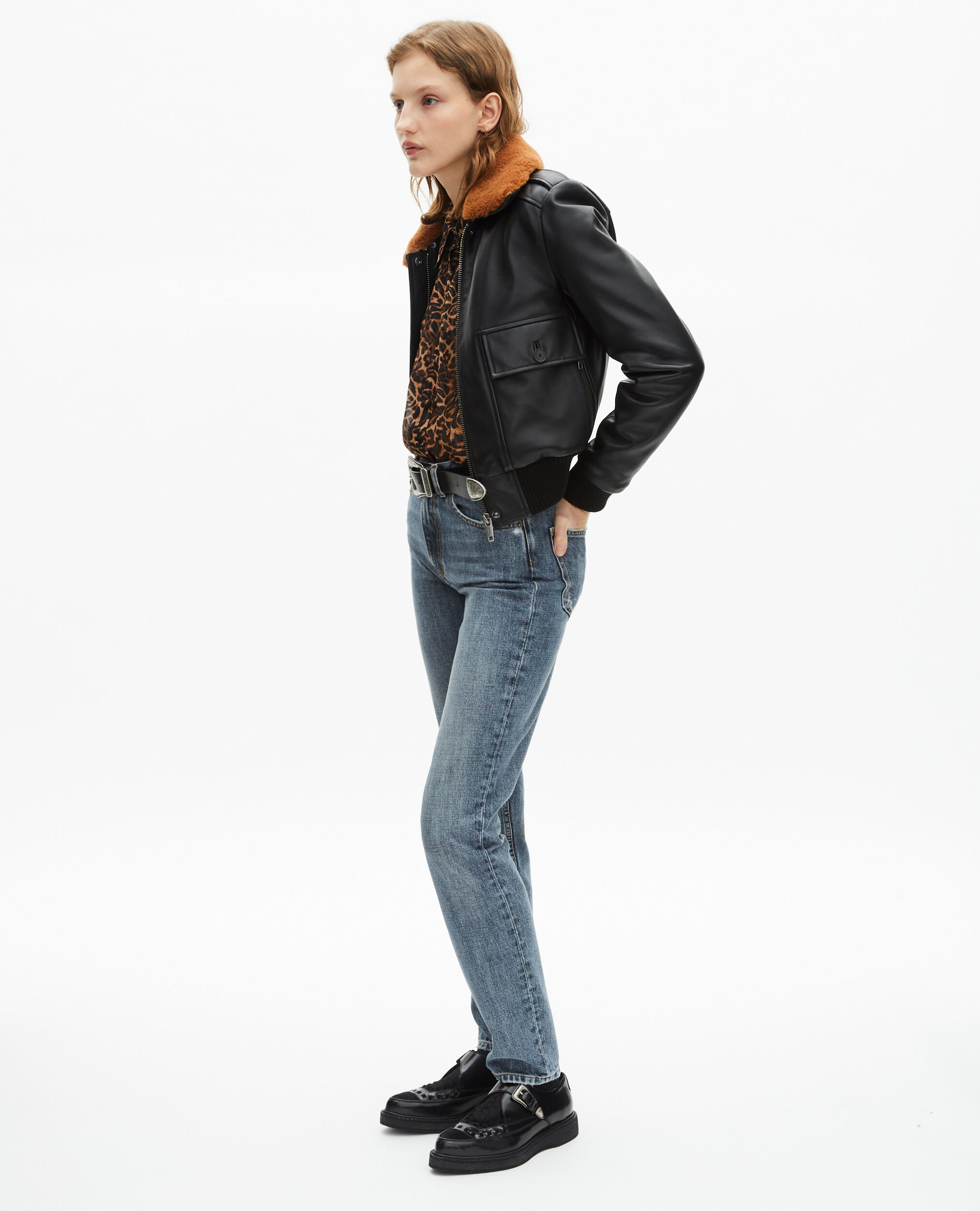 Blouson court en cuir lisse col sherpa noir
