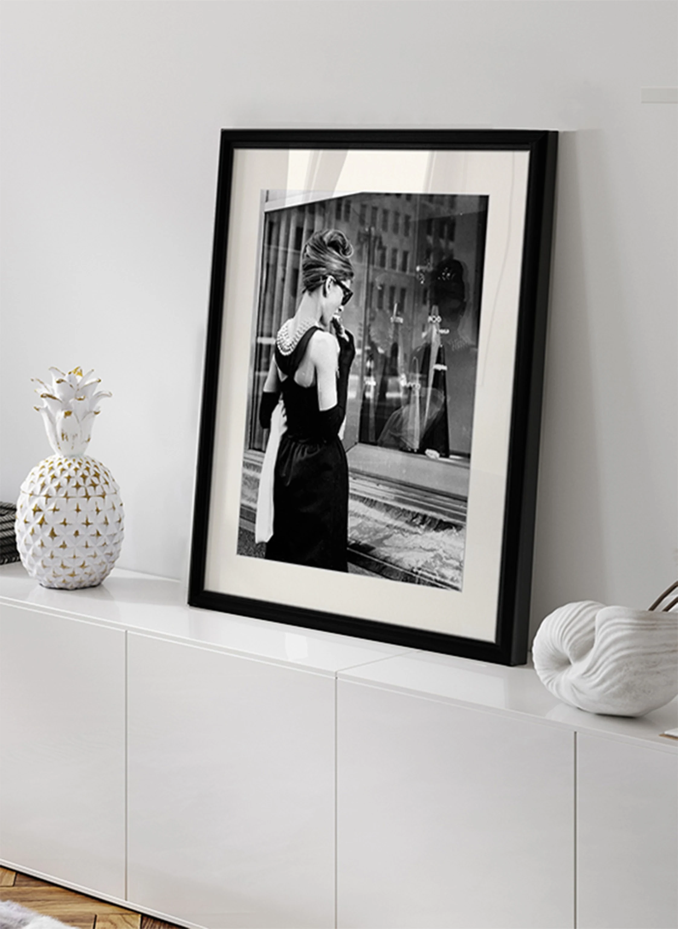 Liv Corday Wandbild FRÜHSTÜCK BEI TIFFANY mit Rahmen
