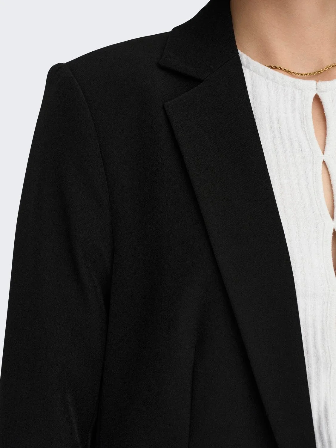Shop the Look Black