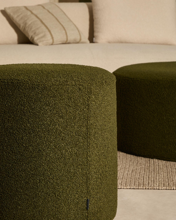 Kave Home Kaeli voetenbank Ø43 Green bouclé