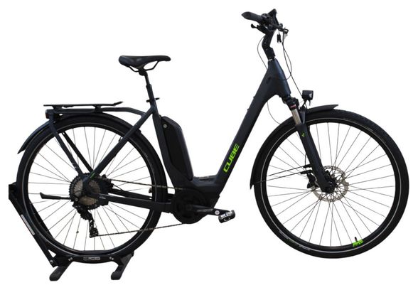 Produit reconditionné - VTC électrique Cube Touring Hybrid EXC 500 - Très bon état