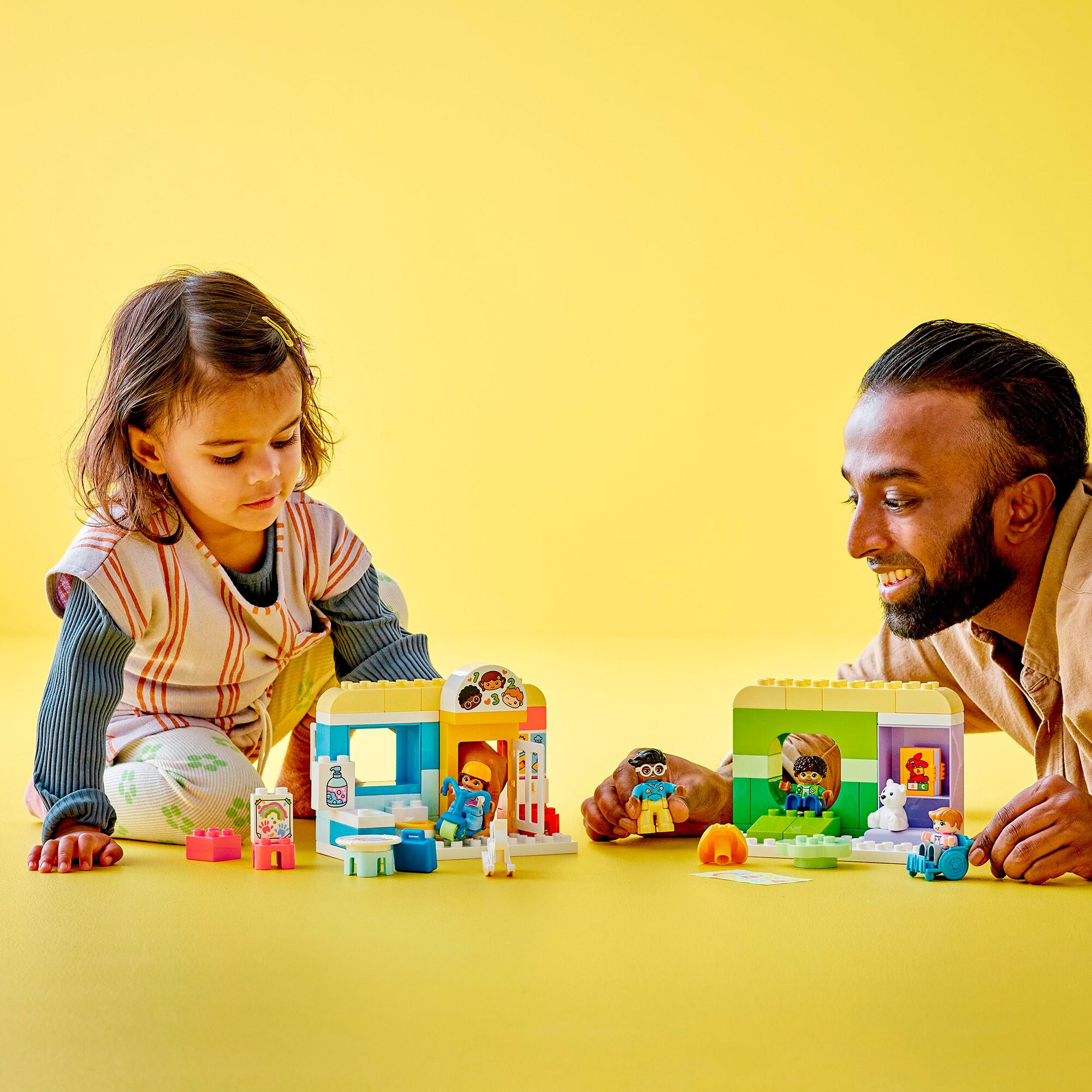 LEGO Konstruktionsspielzeug DUPLO Spielspaß in der Kita