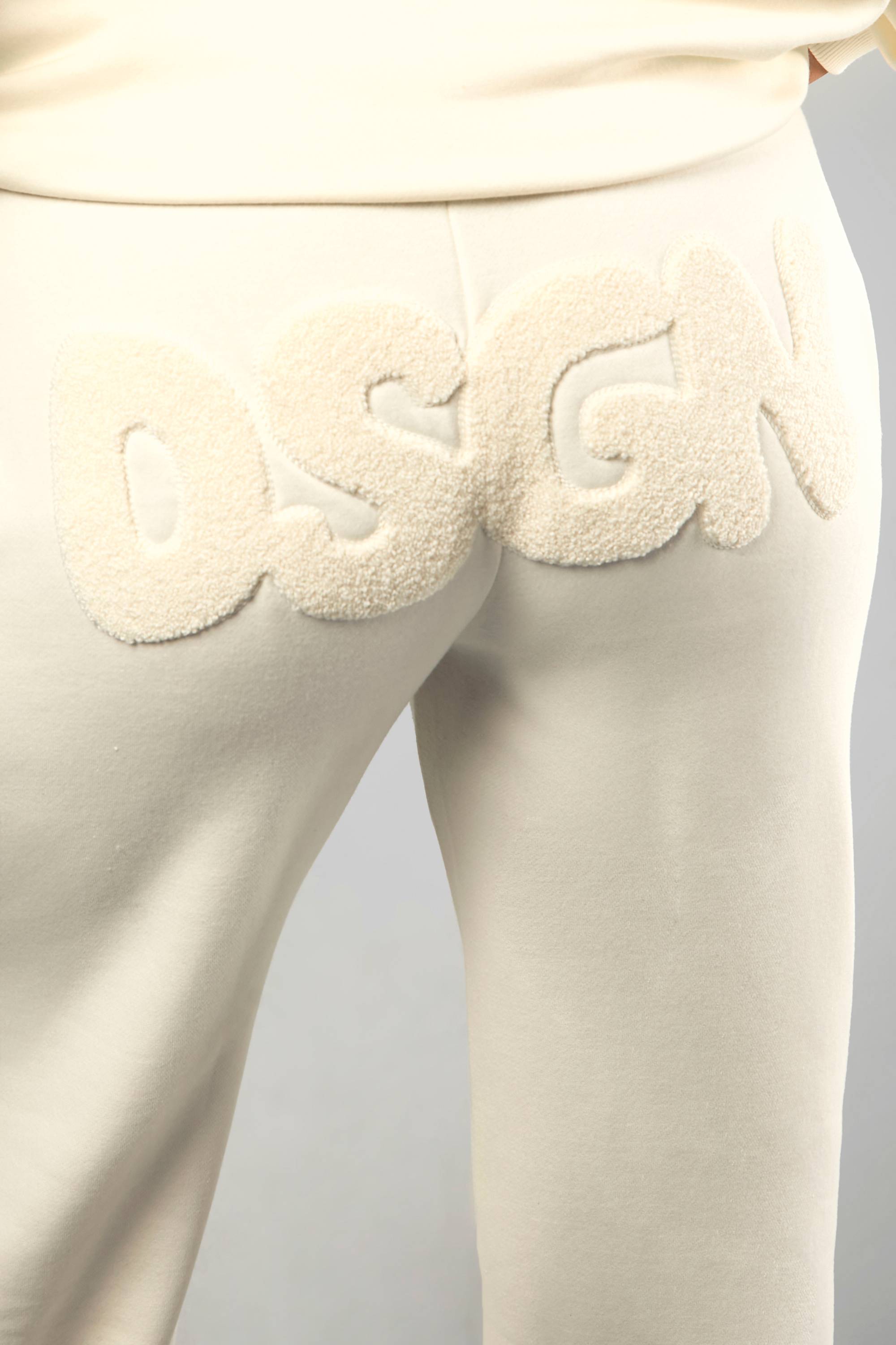 Jogger Droit Avec Appliqué Éponge Plus Dsgn Studio
