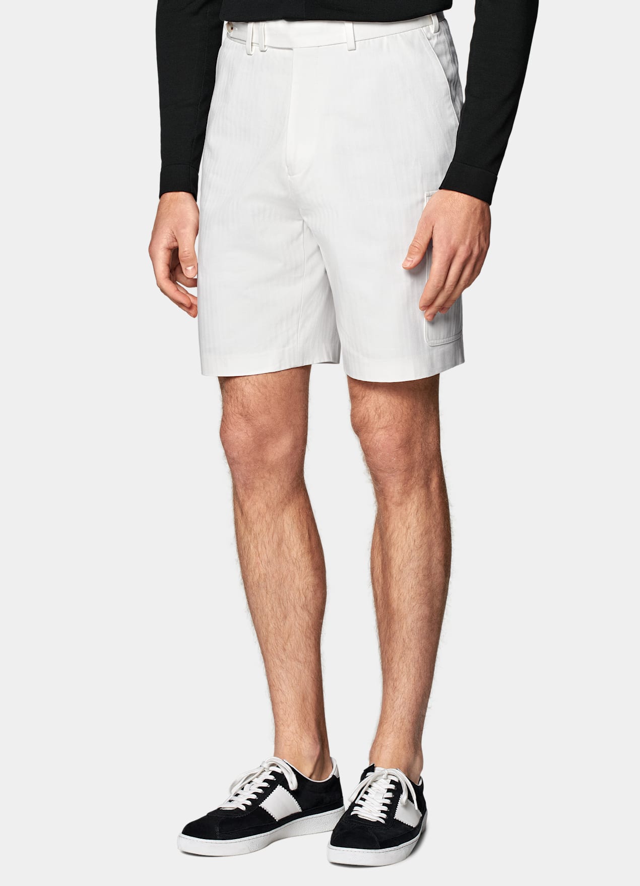 Short Slim Leg blanc à chevrons