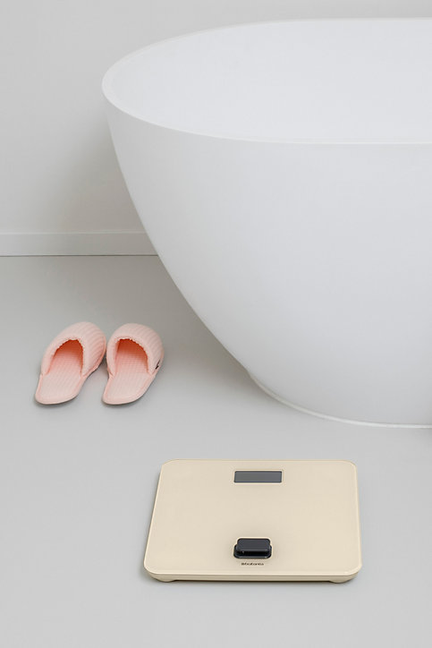 Pèse-personne digital LCD sans piles, beige, Brabantia ReNew