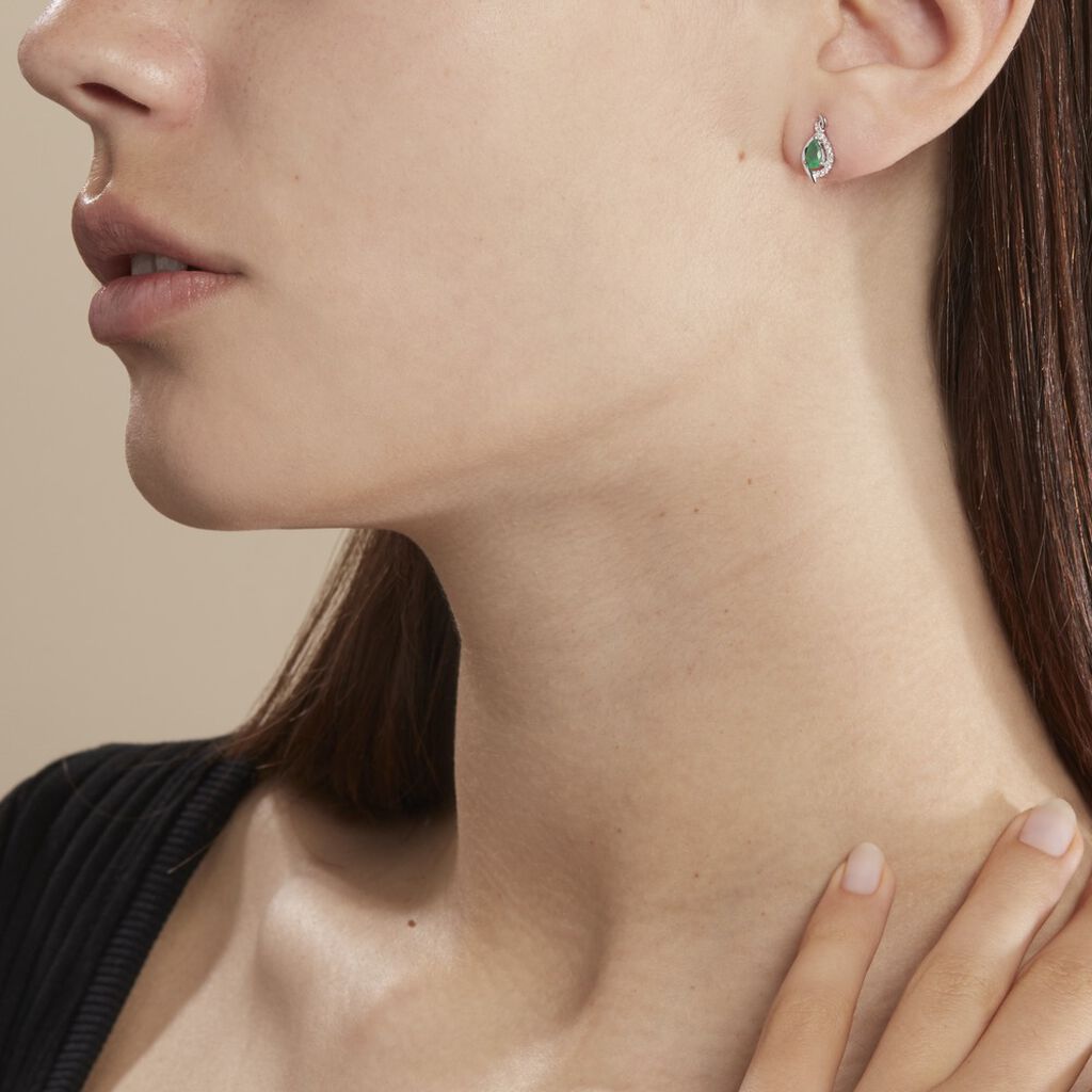 Boucles D'oreilles Puces Angelika Or Blanc Emeraude Et Diamant