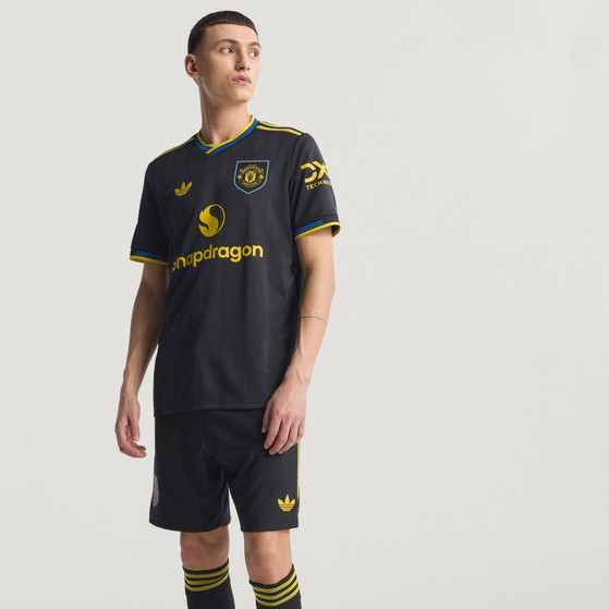 adidas Manchester United Authentic 3rd Shirt