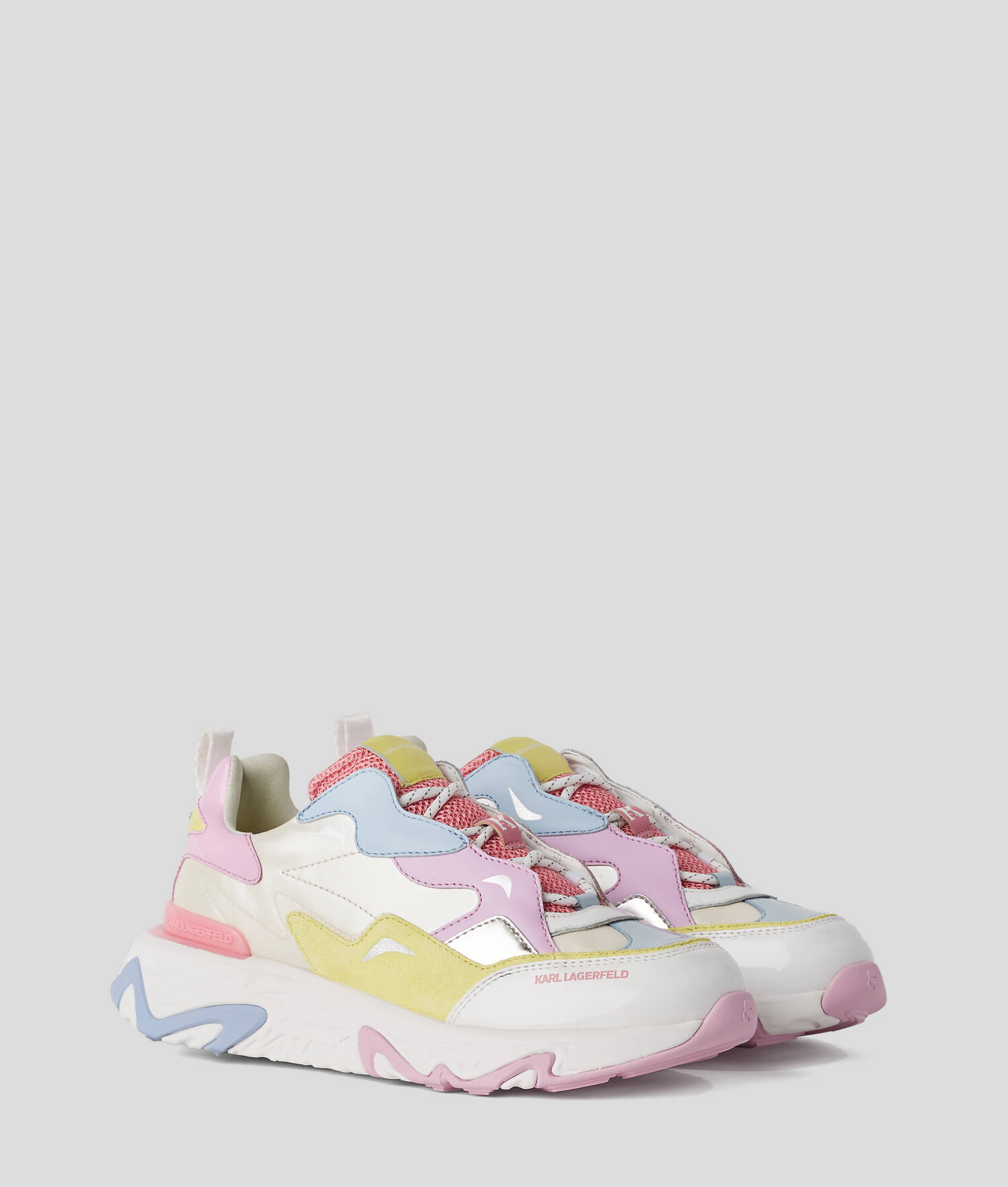 BASKETS EN CUIR BLAZE STRIKE