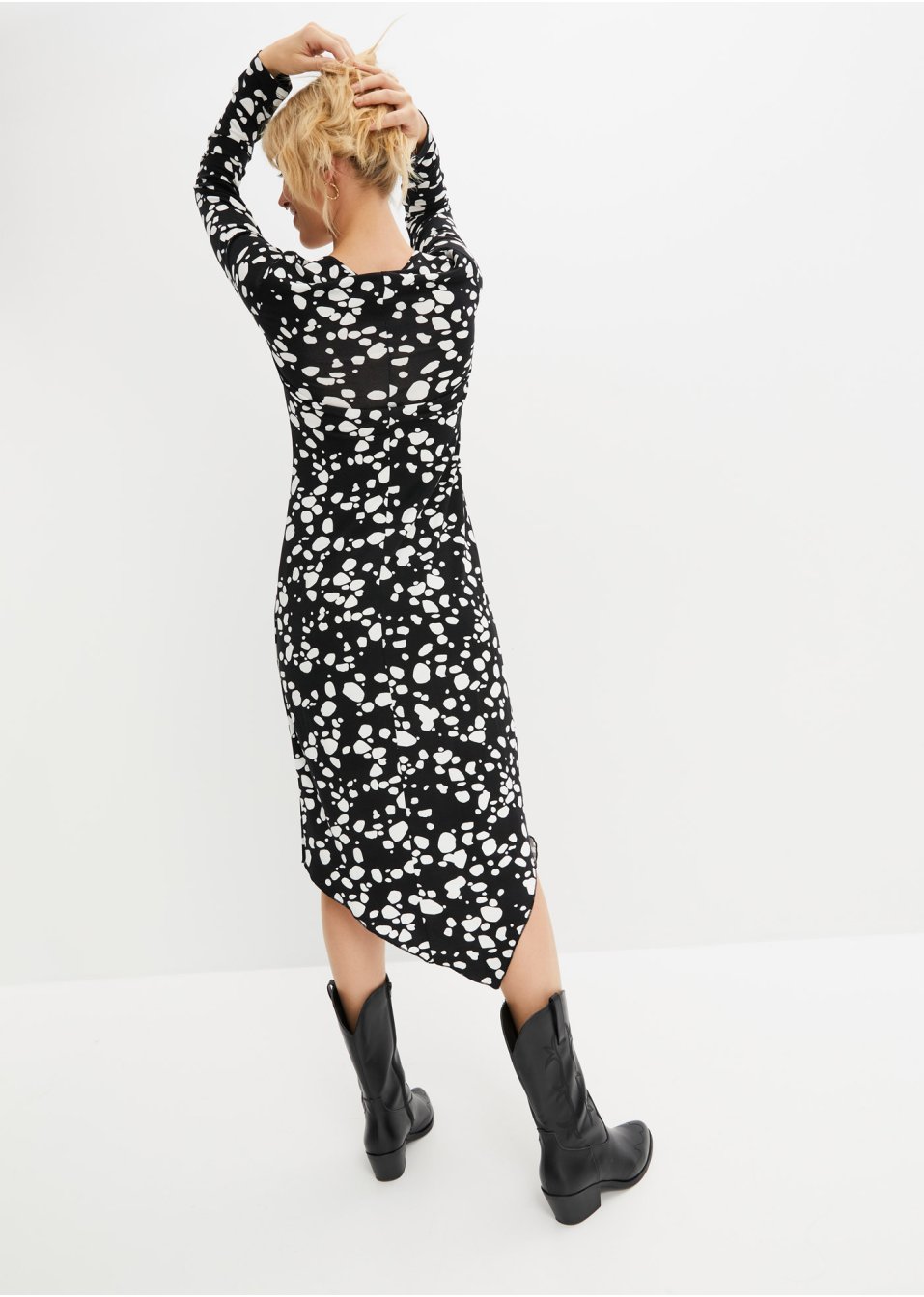 Robe longue avec découpe