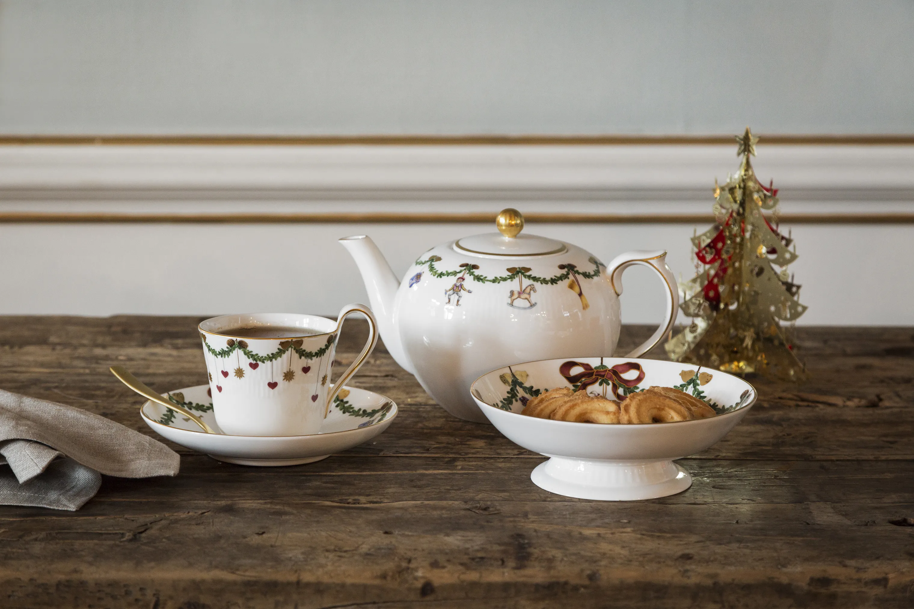 Royal Copenhagen Stjerne Riflet Jul Serveringsskål