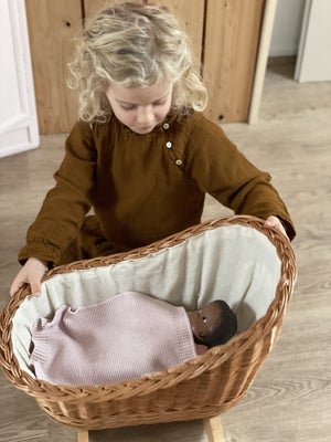 Egmont Toys Dukkevugge med Teppe